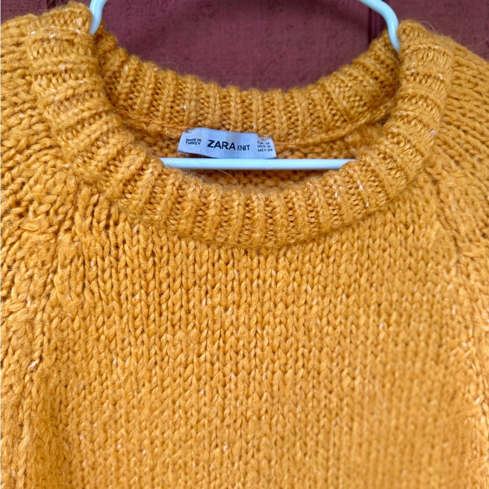 Zara Chunky Knit Sweater Golden Yellow Crewneck - Picture 5 of 11